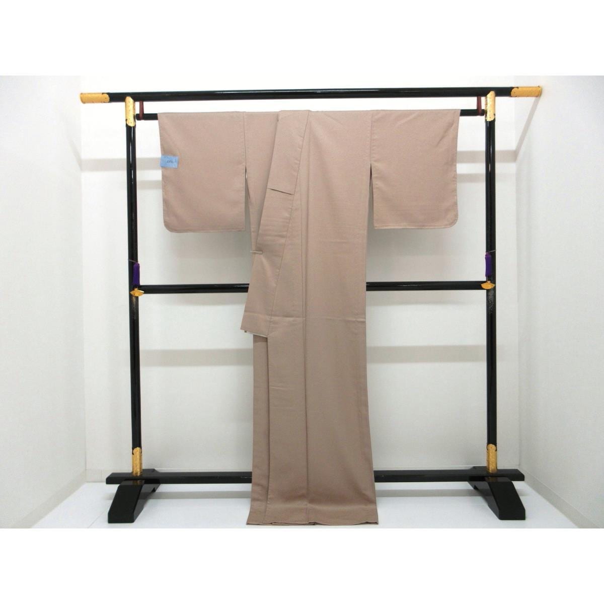 【未使用品】化繊　単衣色無地　さんび　熊谷好博子