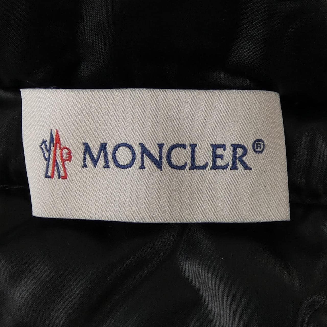 モンクレール MONCLER 10939B00032 M1131 ダウンジャケット