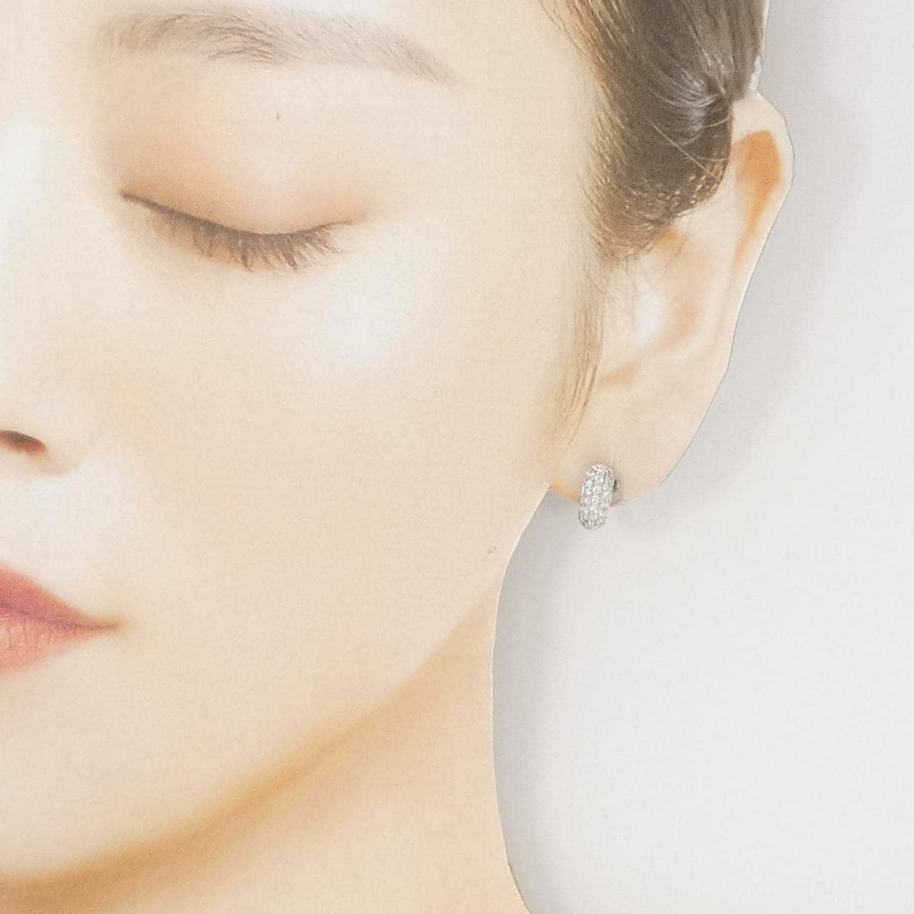 PT900 パヴェ ダイヤモンド イヤリング 0.50CT