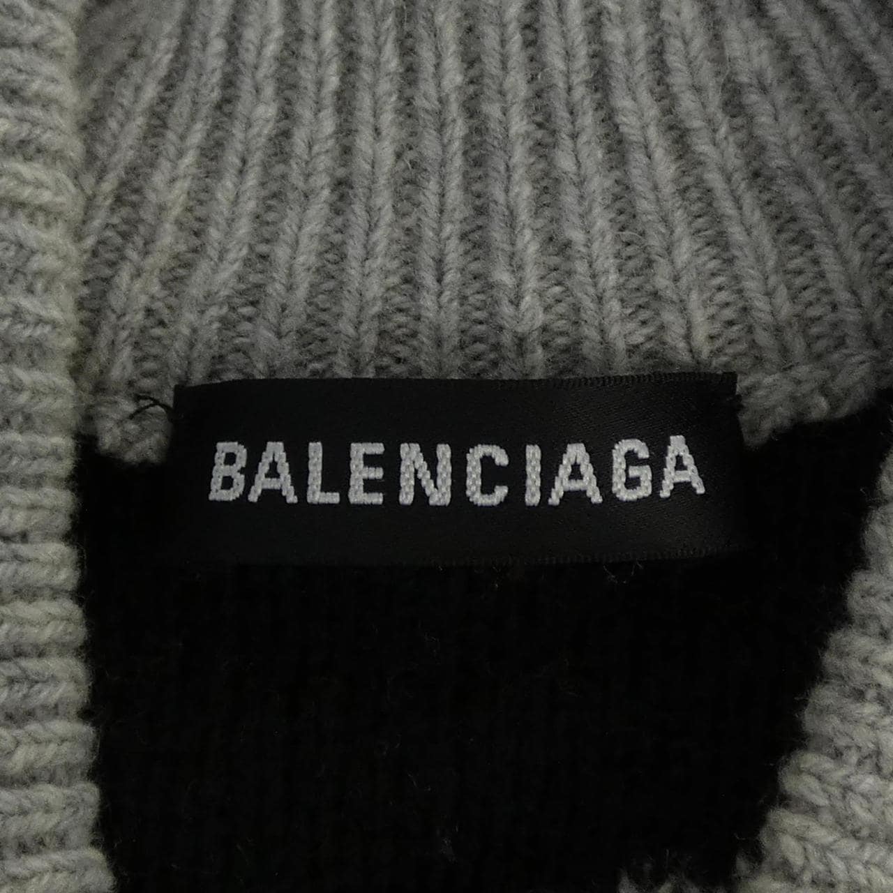 バレンシアガ BALENCIAGA 534498 T1471 ニット