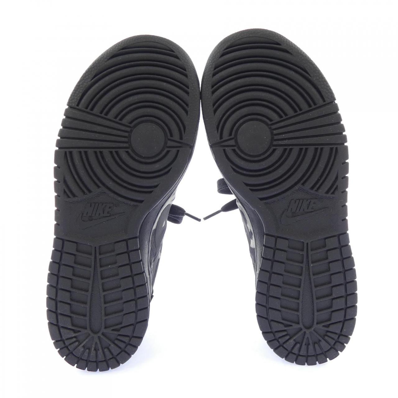 ナイキ NIKE CZ2675-001 スニーカー