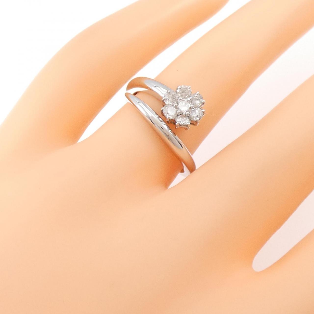 K18WG flower Diamond ring 0.54CT