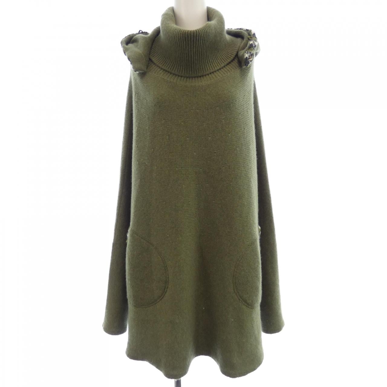 CHANEL Poncho