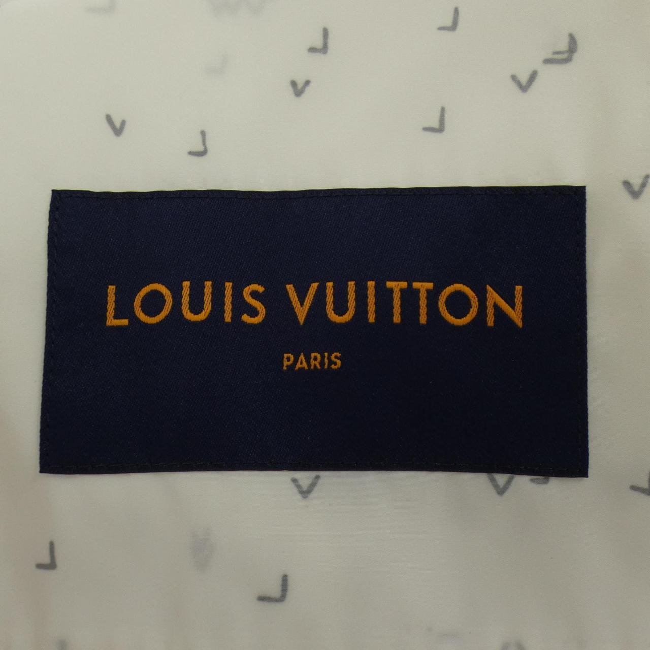 ルイヴィトン LOUIS VUITTON ダミエスプレッドウインドブレーカー HNB06WND5 ジャケット