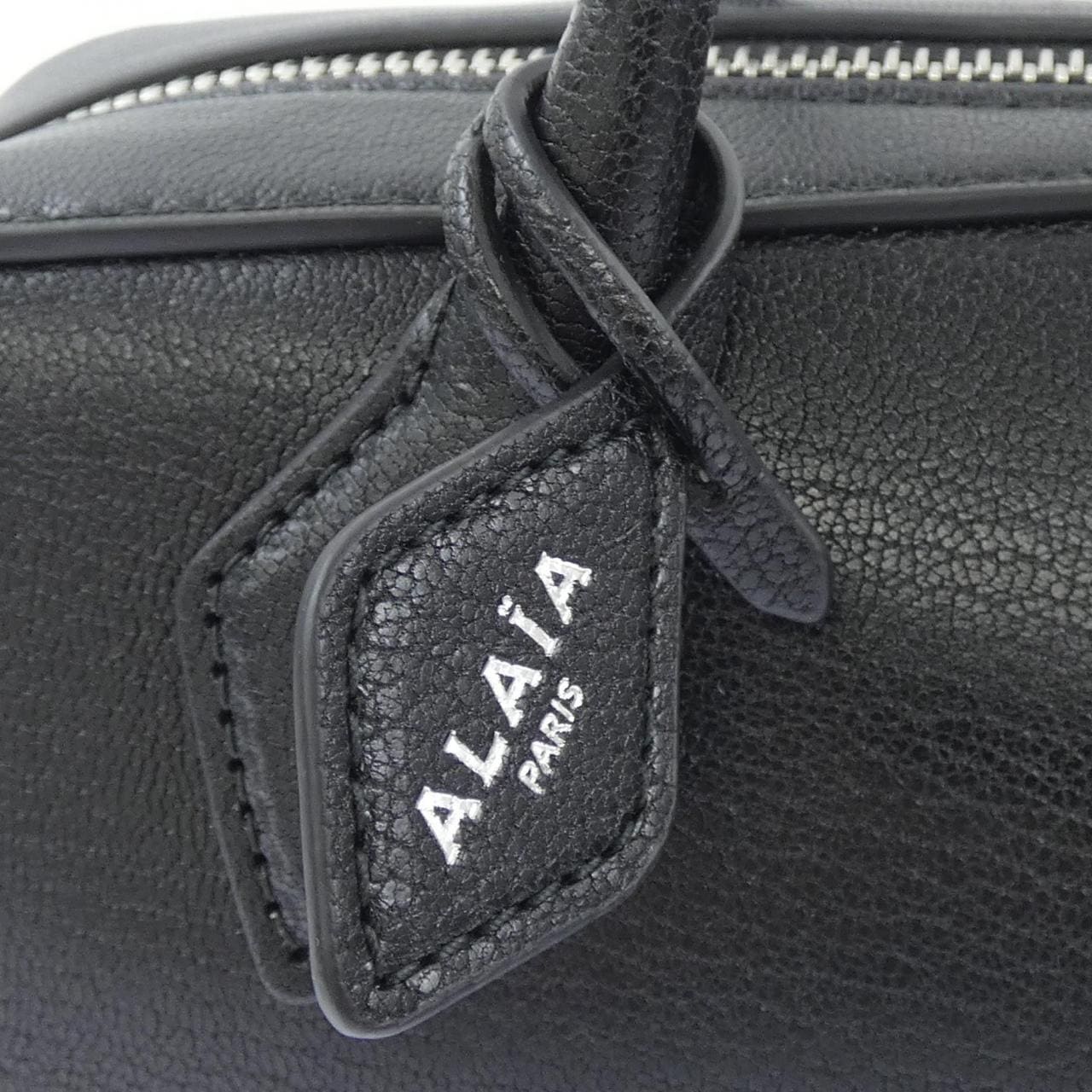 アライア ALAIA LE TECKEL BAG