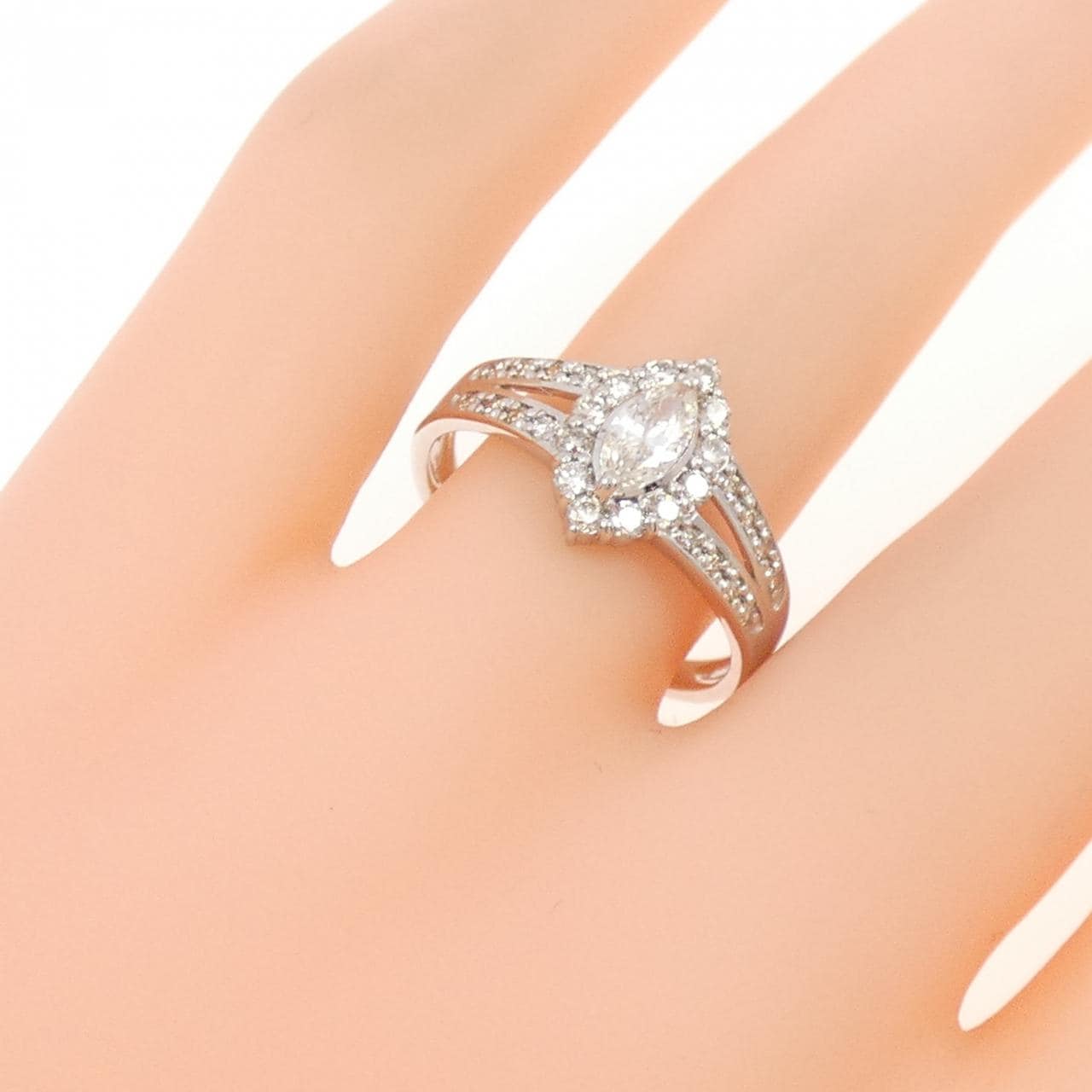 PT900 ダイヤモンド リング 0.243CT