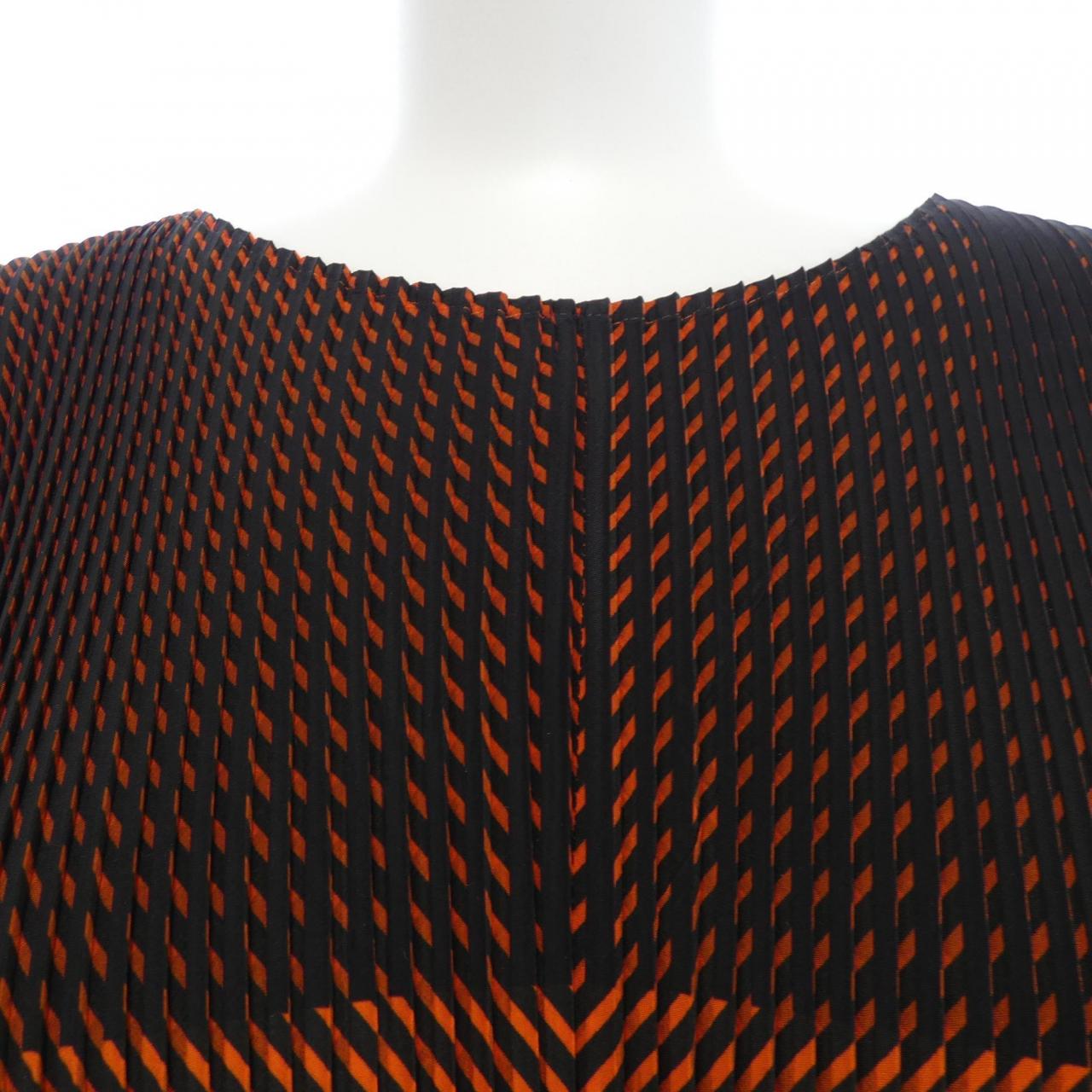 イッセイミヤケ ISSEY MIYAKE IM74FJ612 トップス