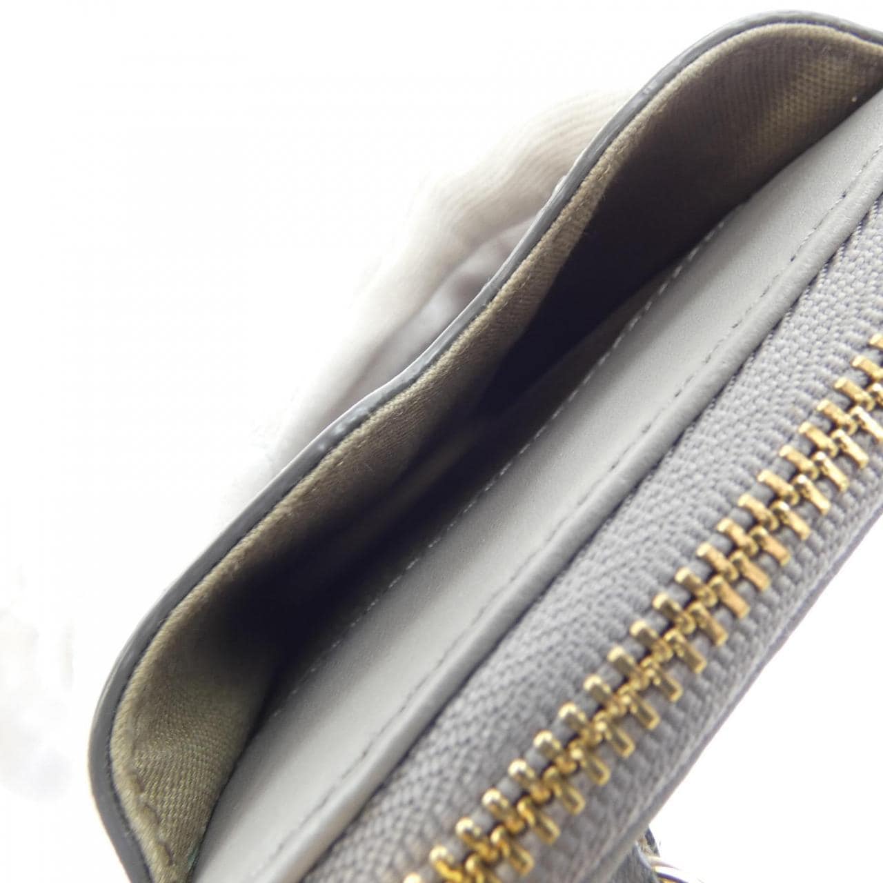ヴィオラドーロ VIOLA d'ORO BAG
