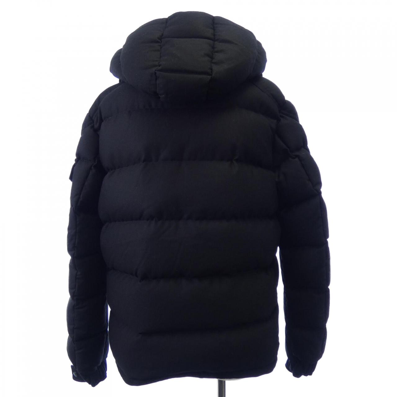 モンクレール MONCLER ダウンジャケット