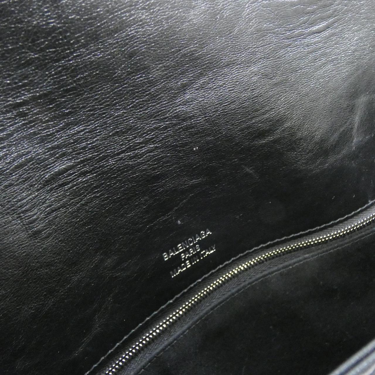 バレンシアガ BB ソフト フラップ バッグ 748488 2AAI4 ショルダーバッグ