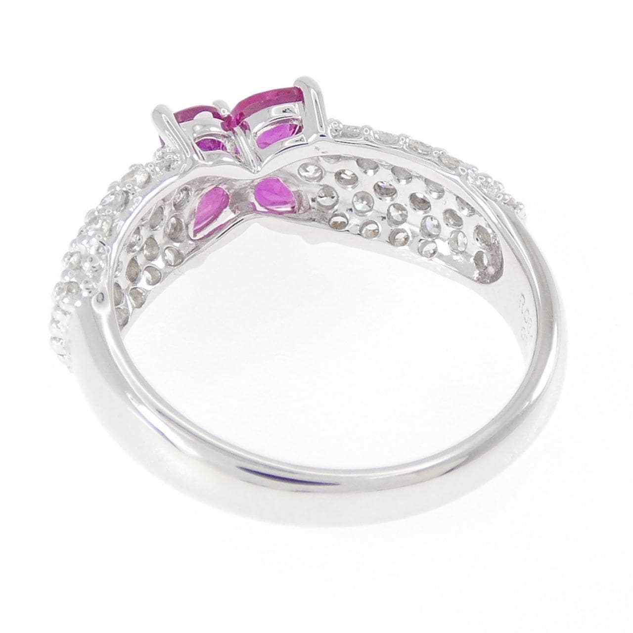 K18WG フラワー ルビー リング 0.84CT