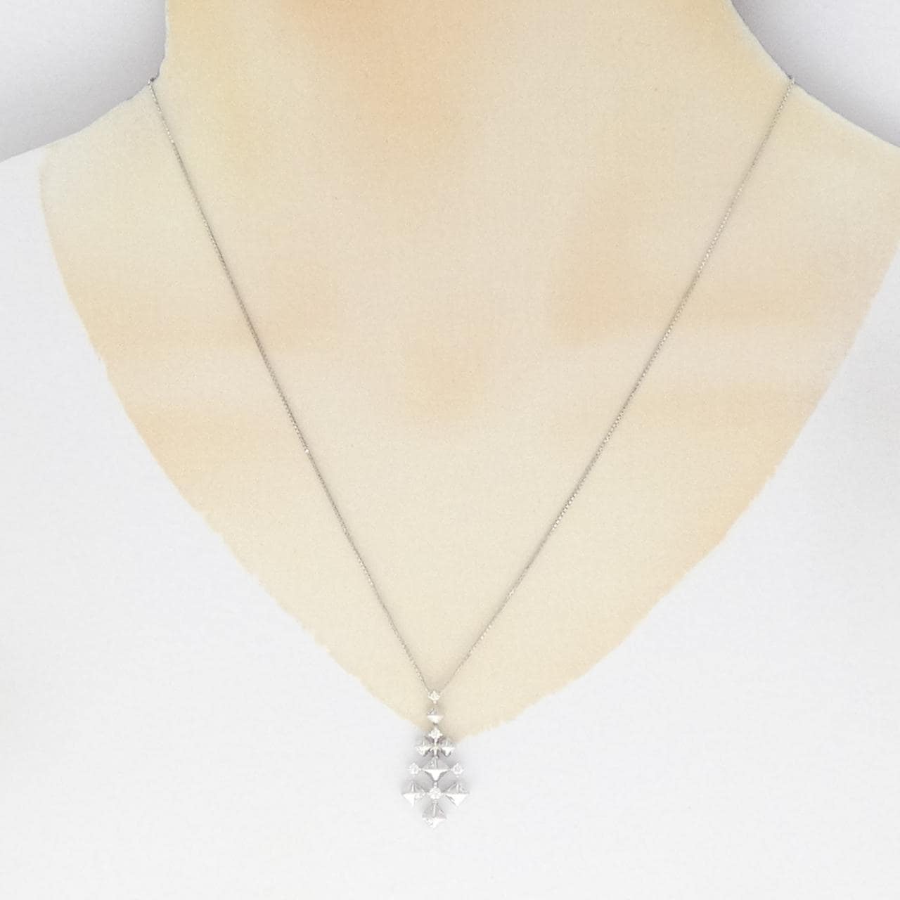 タサキ ダイヤモンド ネックレス 0.13CT