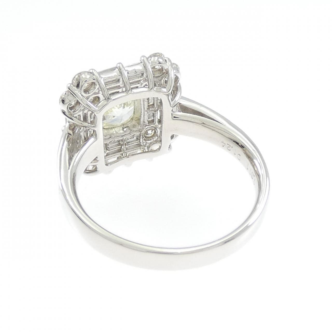 PT900 ダイヤモンド リング 1.011CT