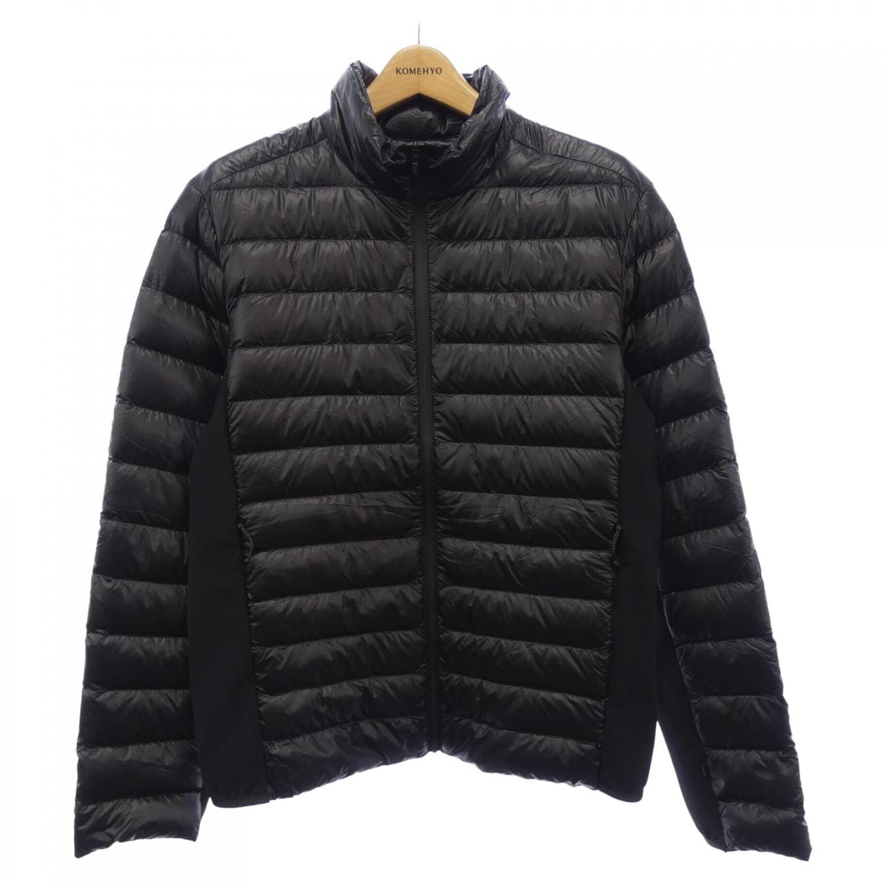 モンクレール MONCLER ダウンジャケット