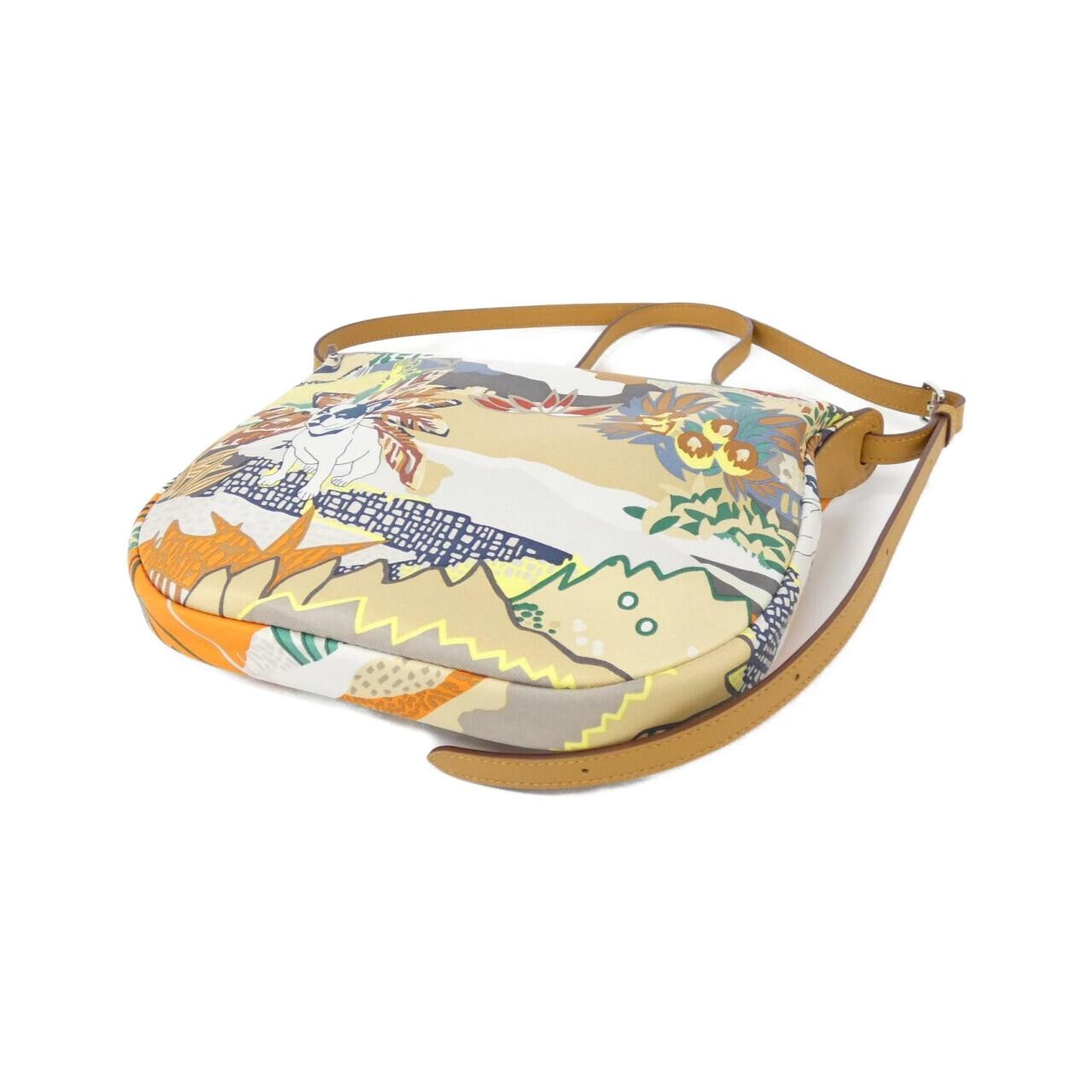 エルメス EN LIBERTE シュルソワ トゥー ゴー 085073CK ポーチ