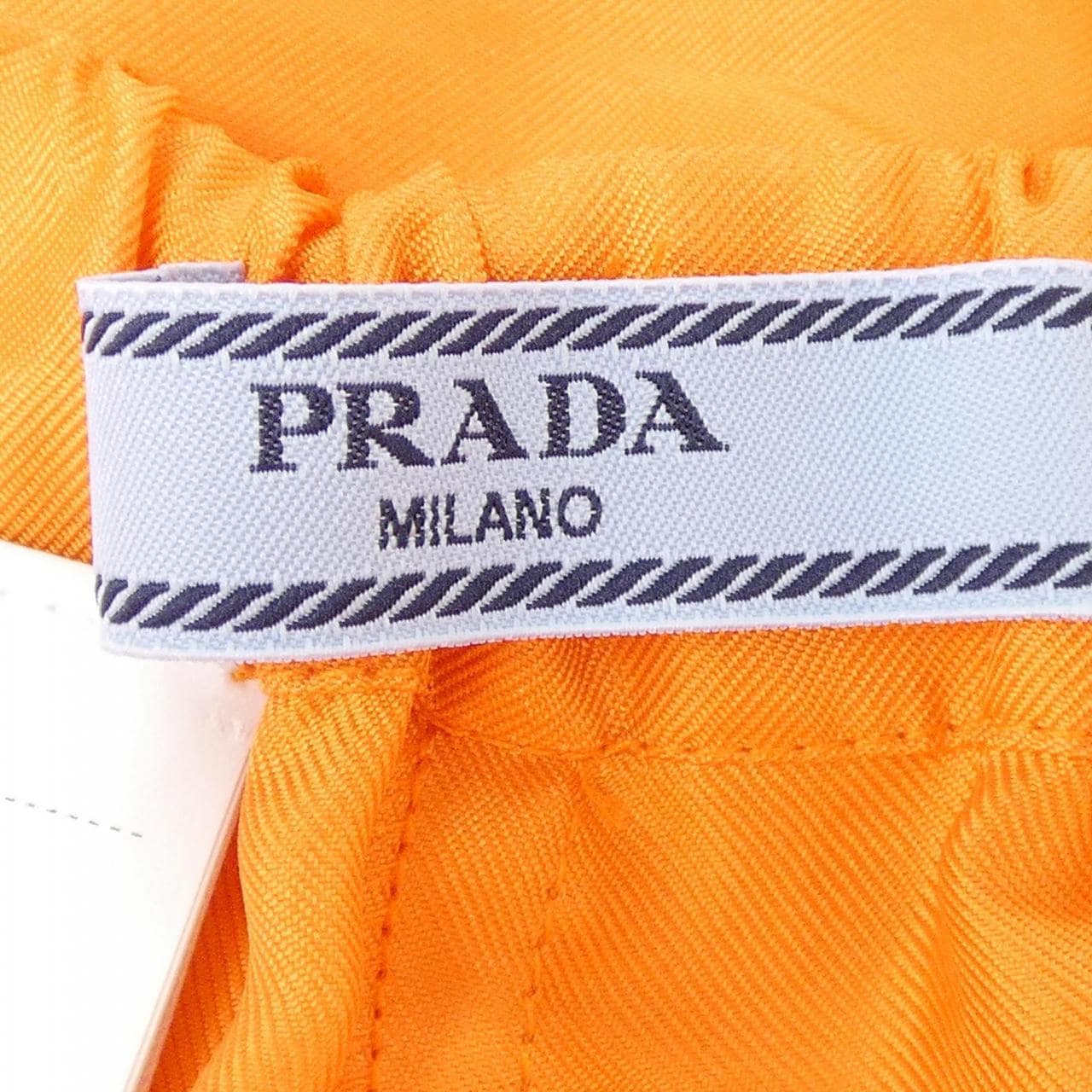 プラダ PRADA P227G S221 1YWB ショートパンツ