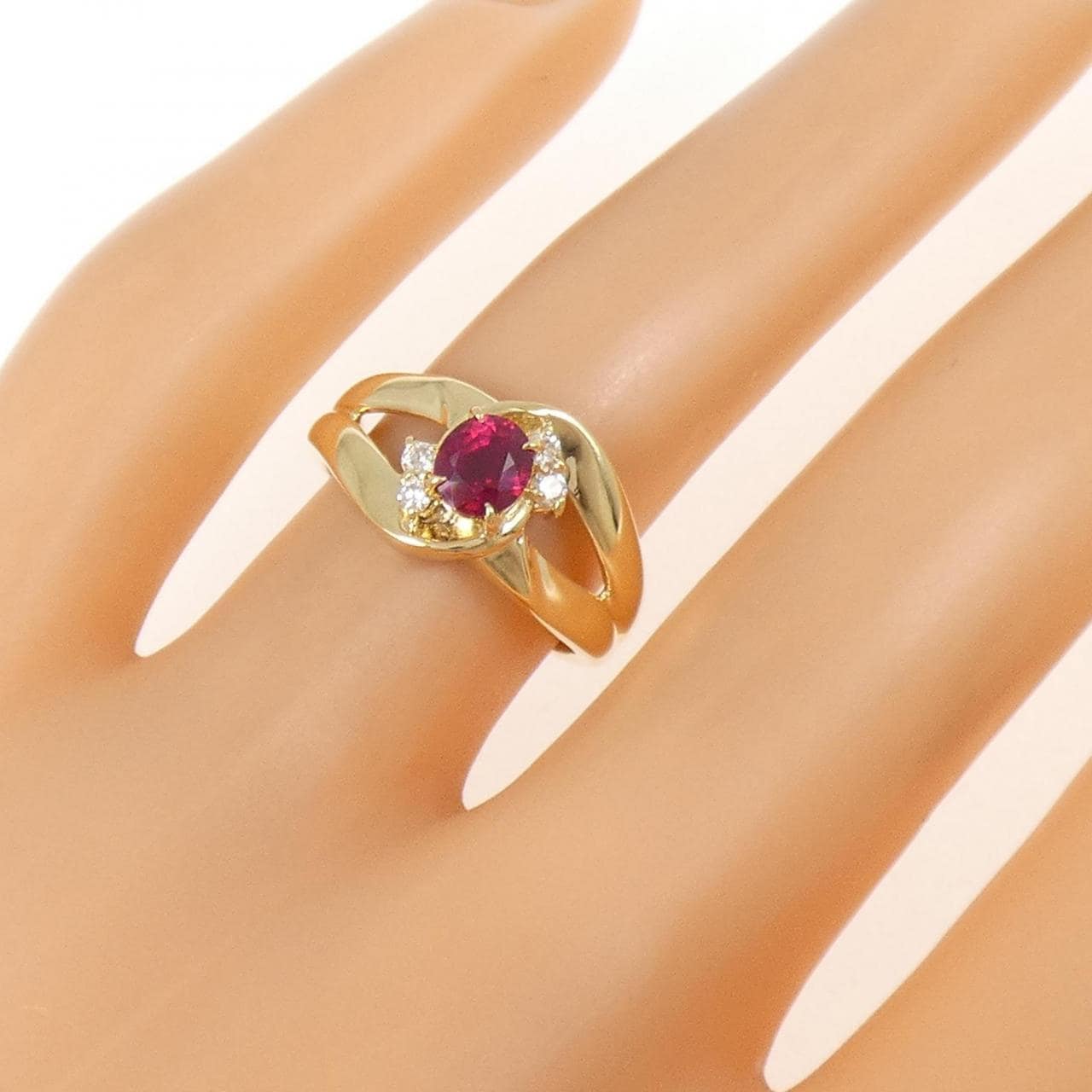 K18YG ルビー リング 0.639CT