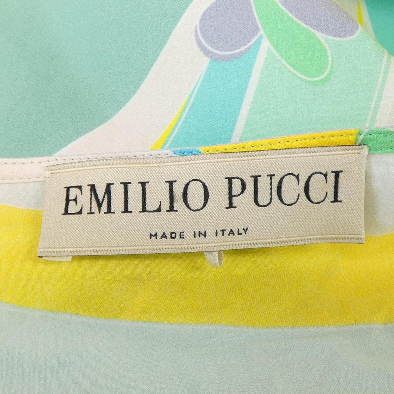 エミリオプッチ EMILIO PUCCI トップス