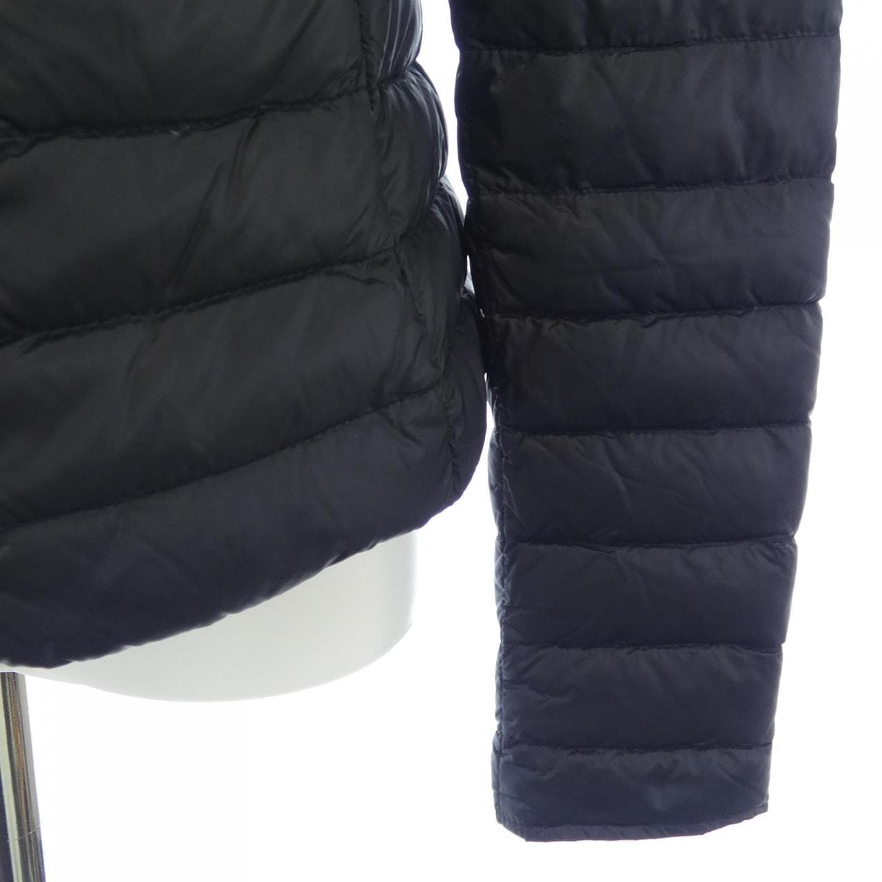 モンクレール MONCLER ABEBA ダウンジャケット