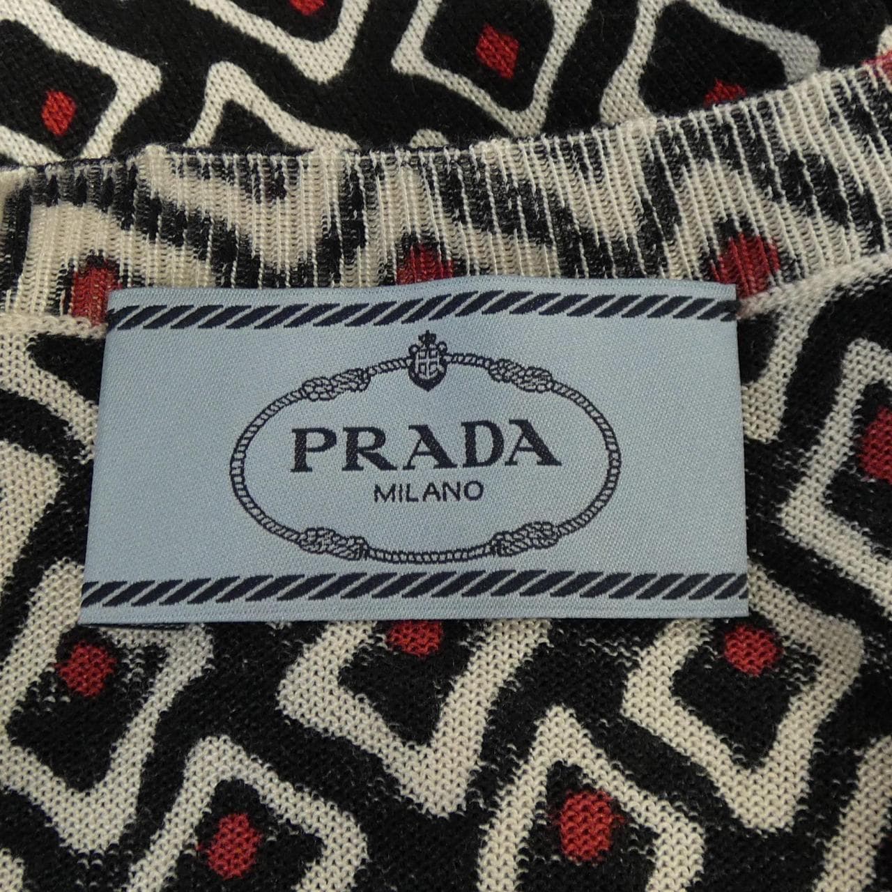 プラダ PRADA ベスト
