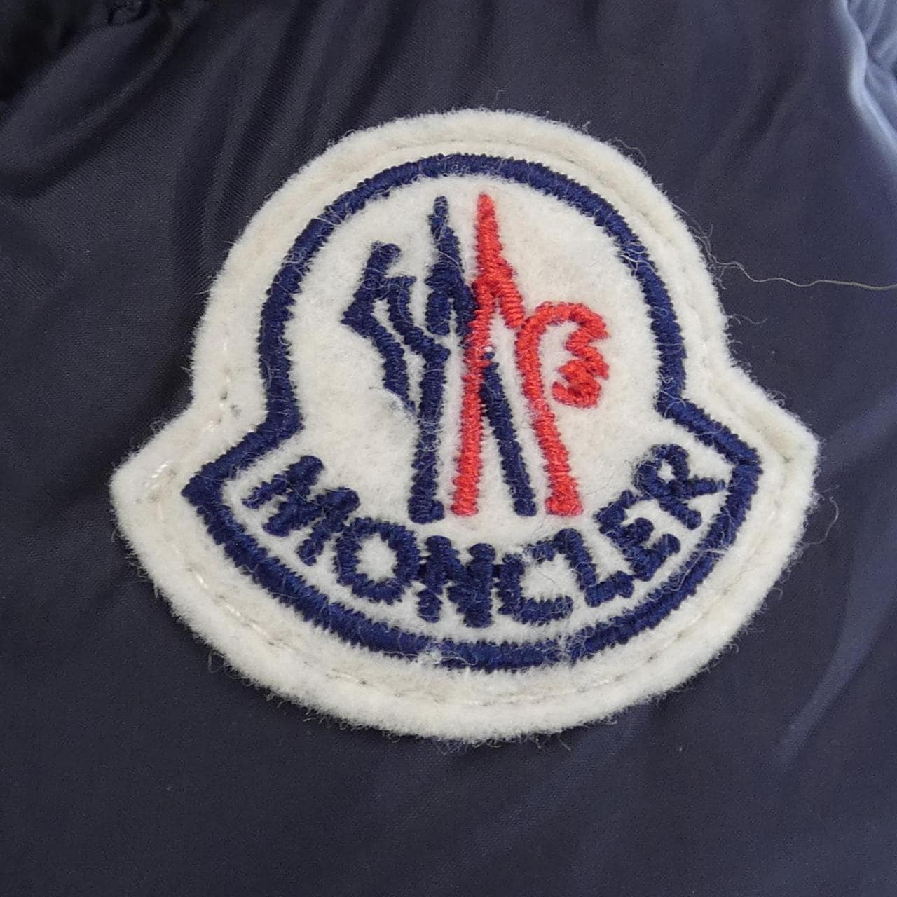 モンクレール MONCLER ダウンジャケット