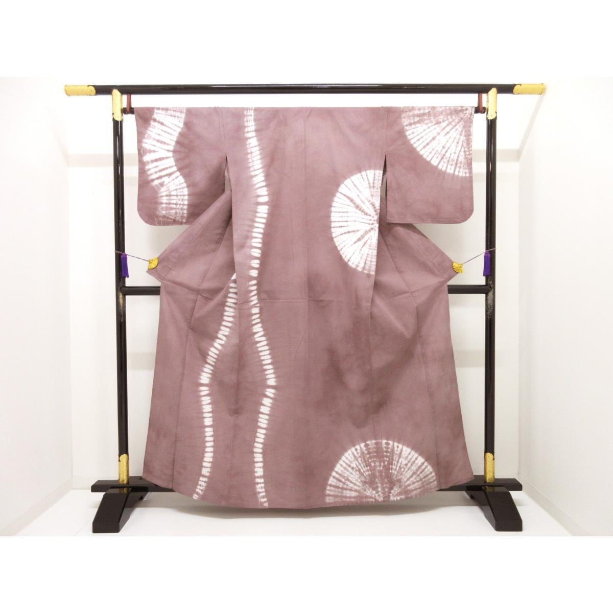 【新品】女ゆかた　絞り加工　Ｍサイズ