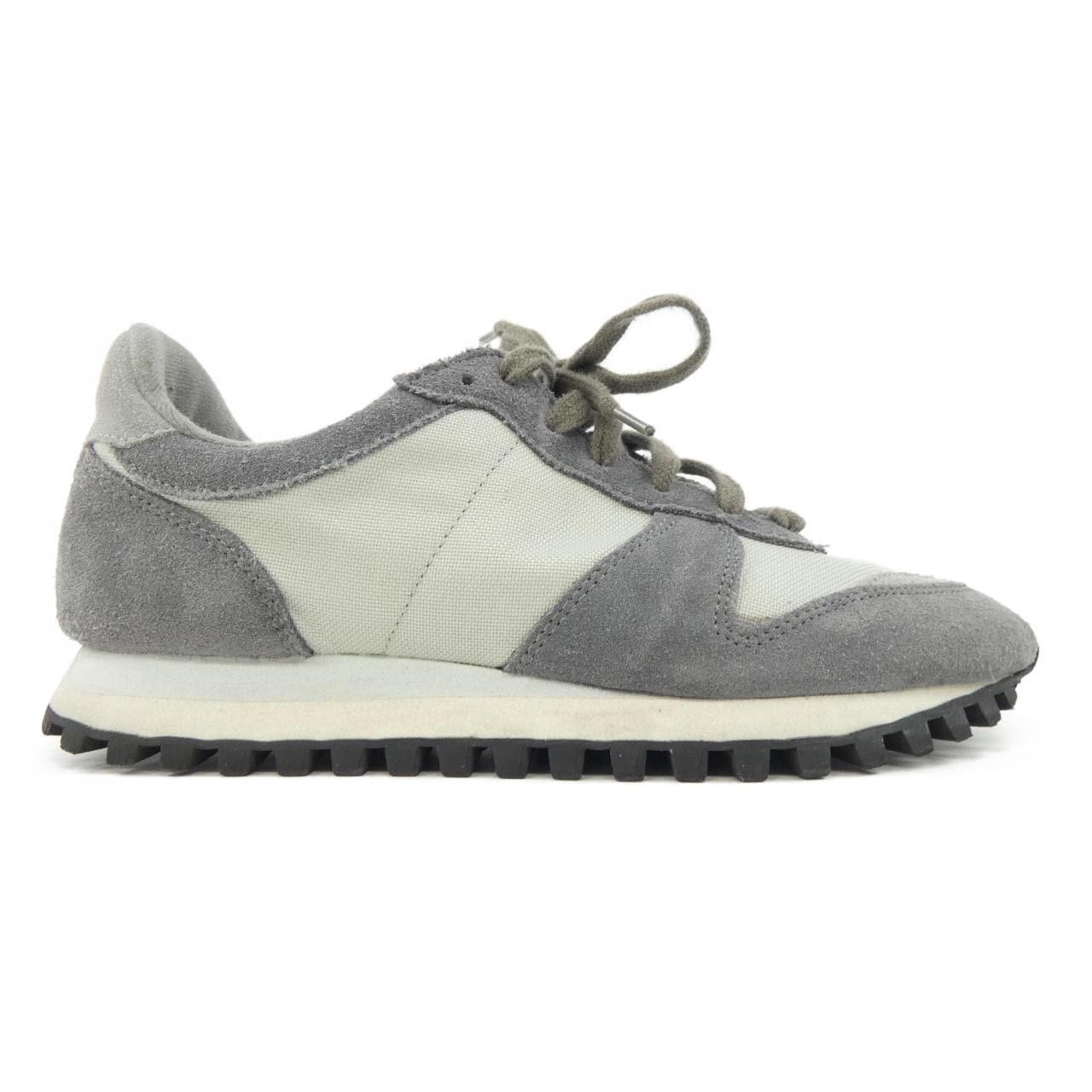 ノヴェスタ NOVESTA スニーカー