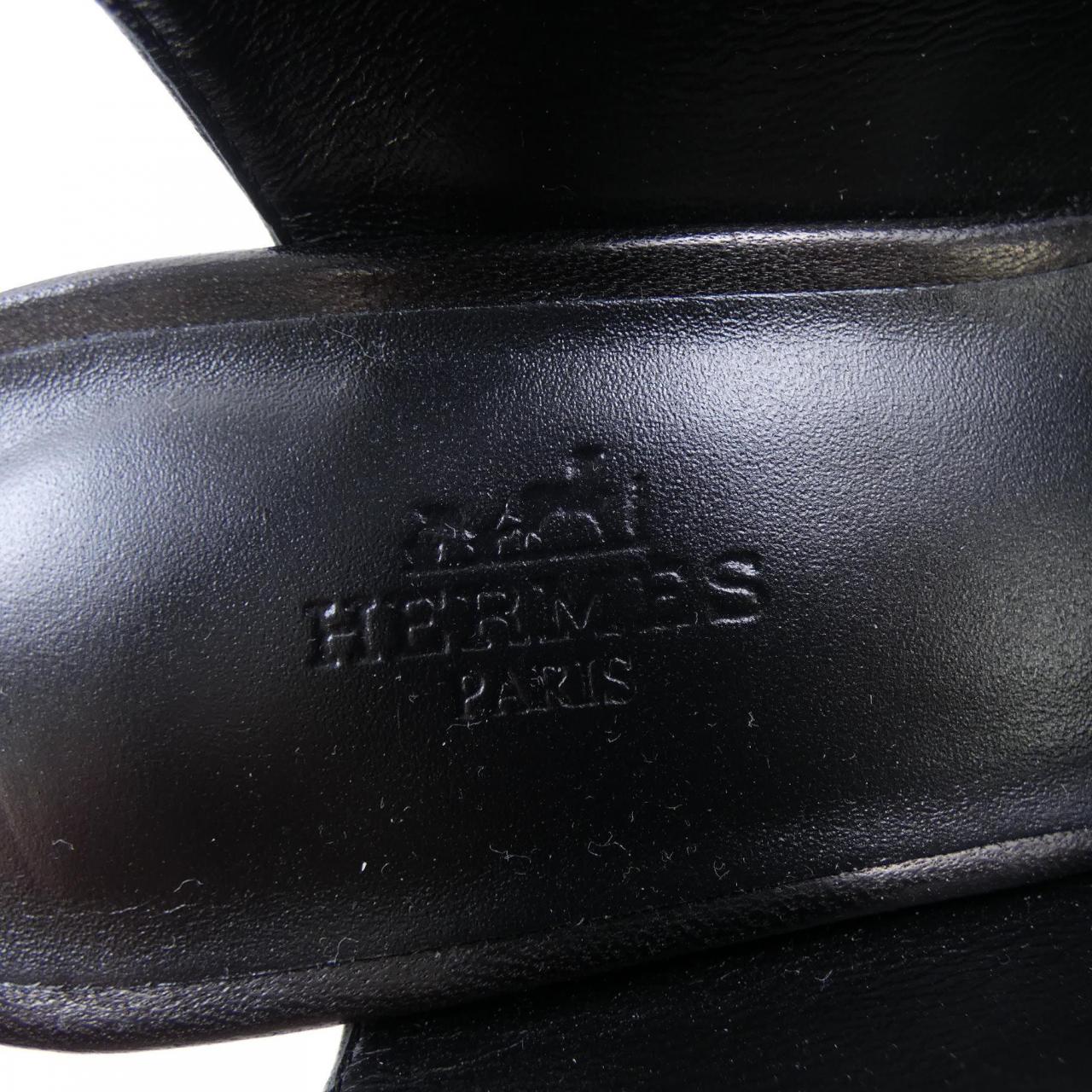 エルメス HERMES ラヴァ-　ケリーバックル 252121Z パンプス