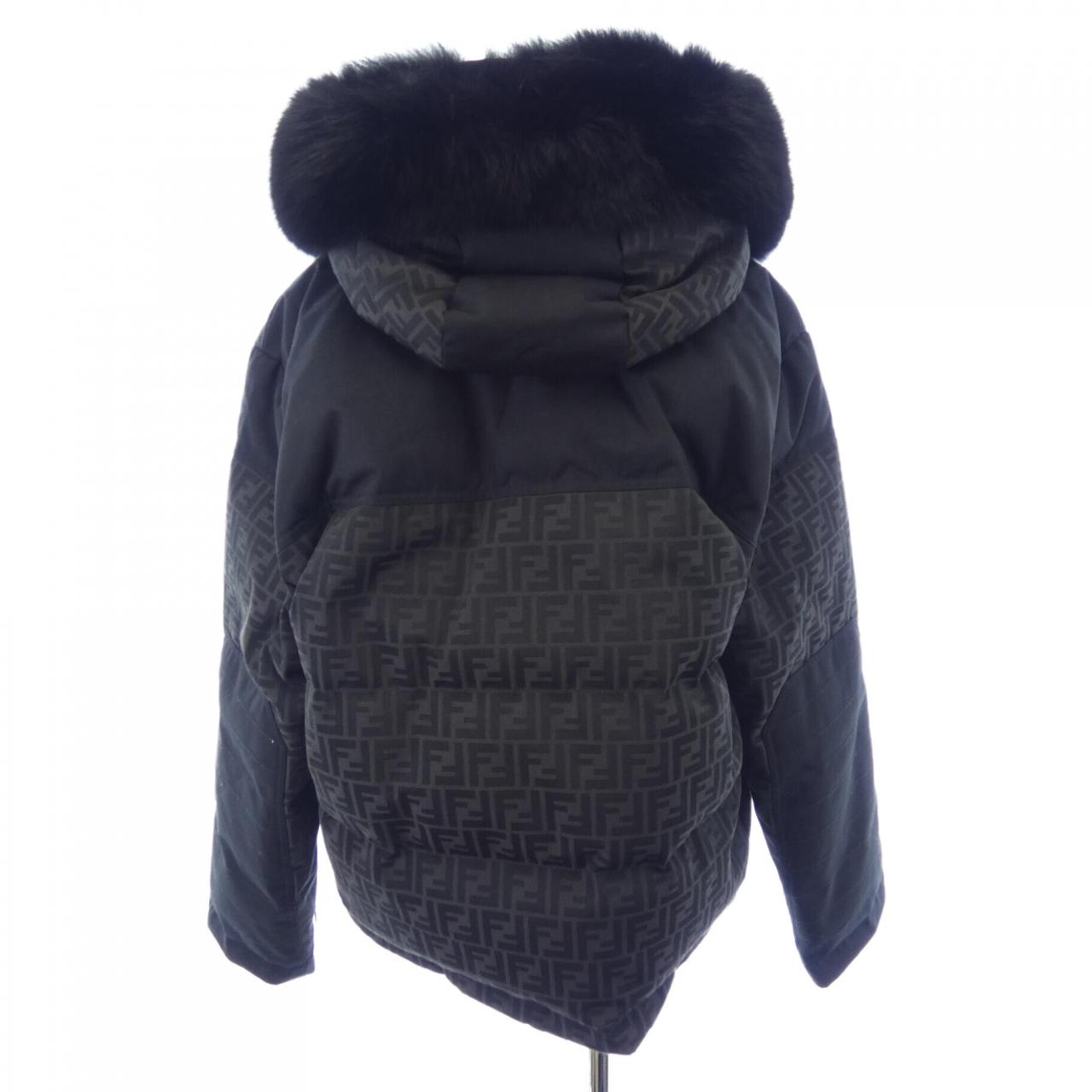 フェンディ FENDI FAA841 AI50 ダウンジャケット