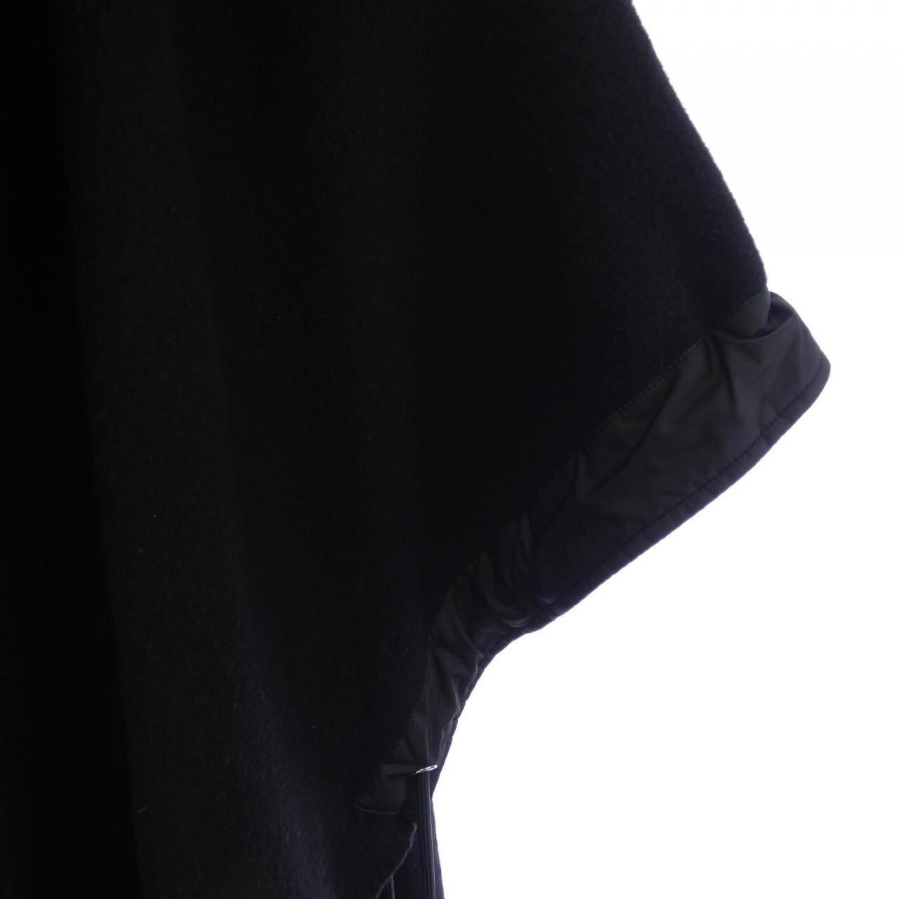 モンクレール MONCLER 20933G00009 ポンチョ