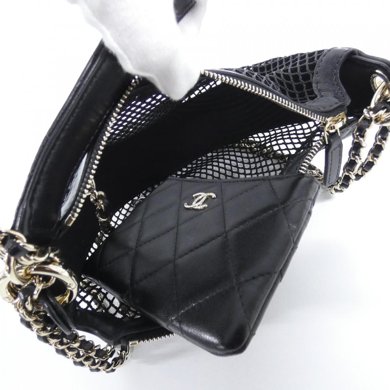 シャネル AP4573 チェーンクラッチ