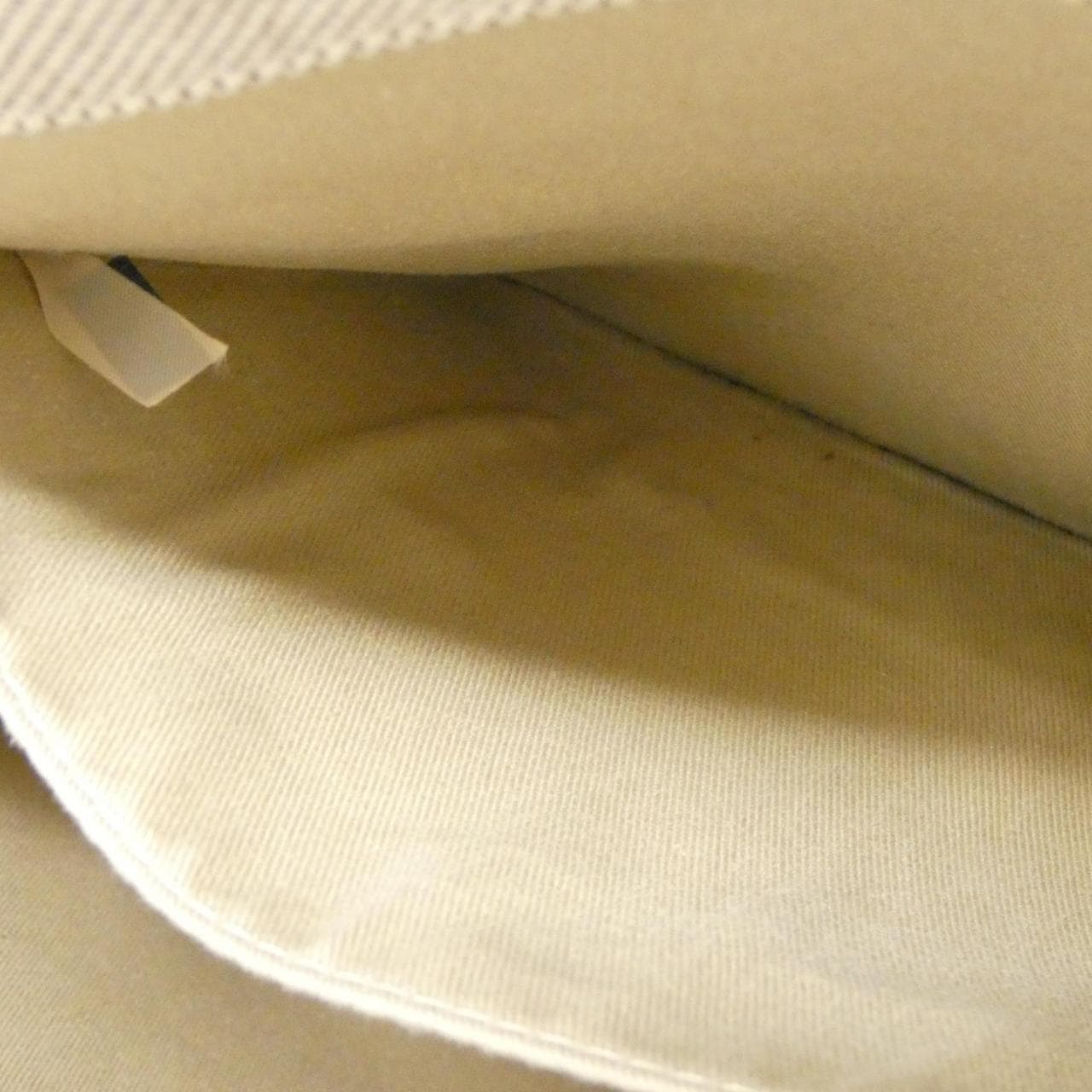 クロエ ウッディー ミディアム トート CHC21US383 E66 バッグ