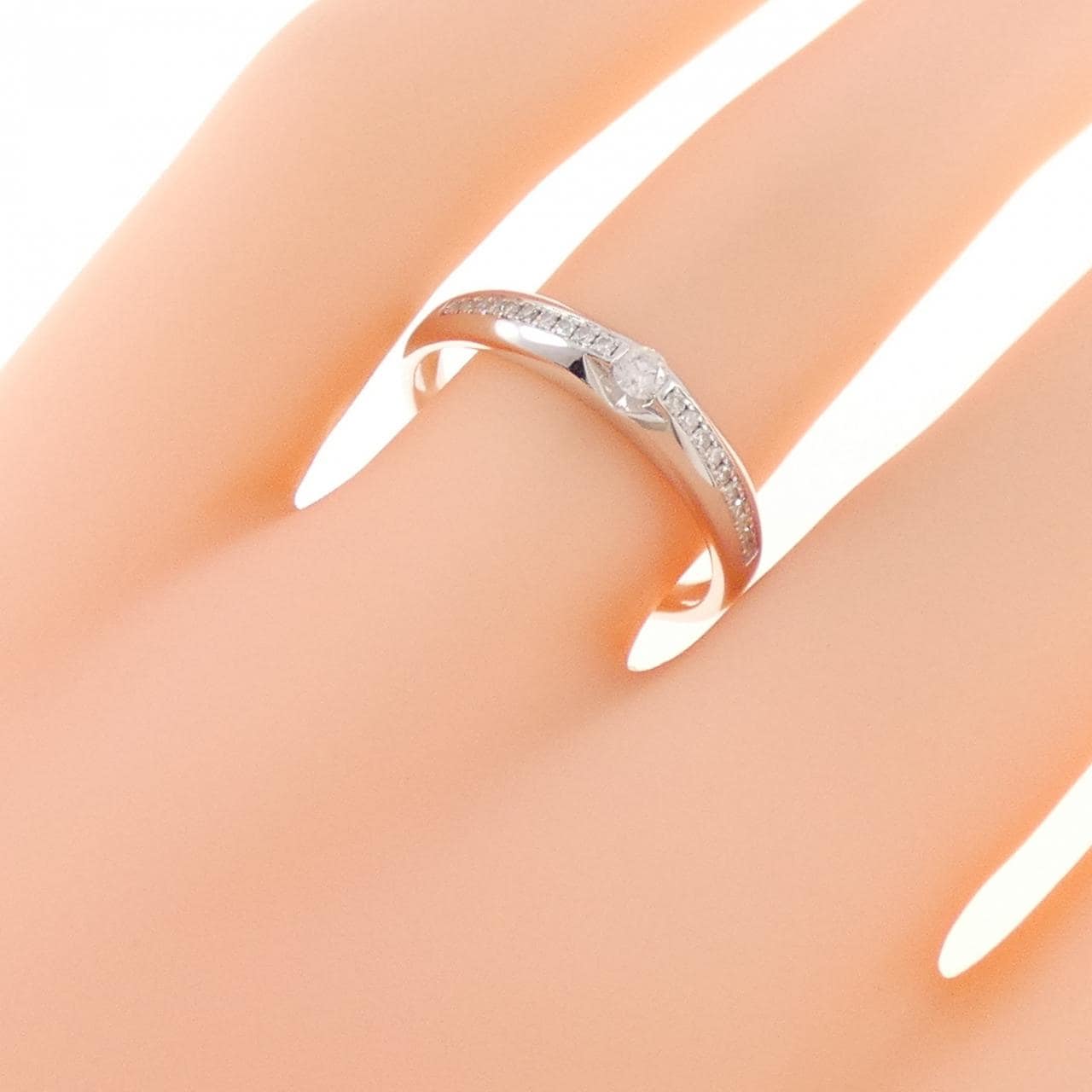 18KWG ダイヤモンド リング 0.059CT
