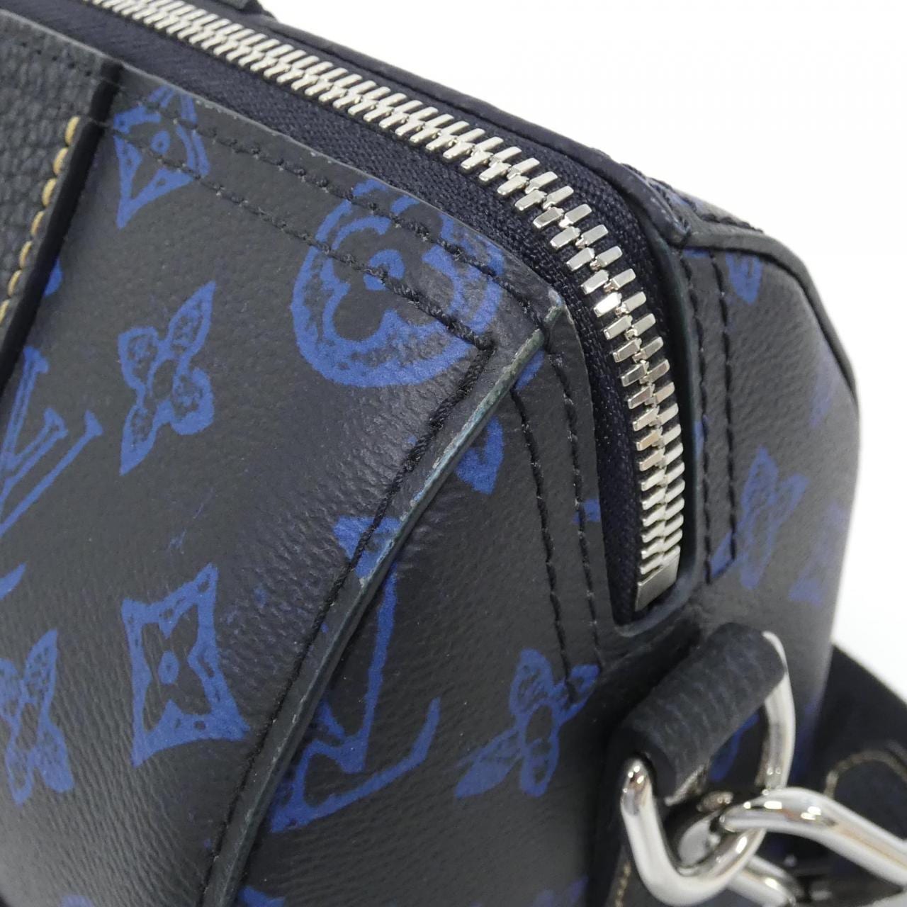 ルイヴィトン モノグラム レコード シティ キーポル M46339 ショルダーバッグ