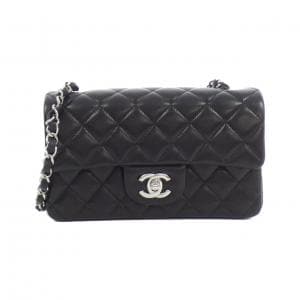 CHANEL shoulder bag