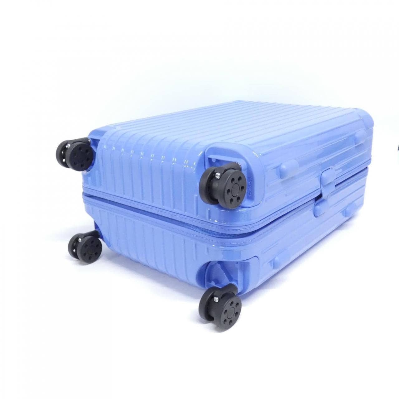 リモワ ESSENTIAL キャビン 36L 83253741 キャリーバッグ