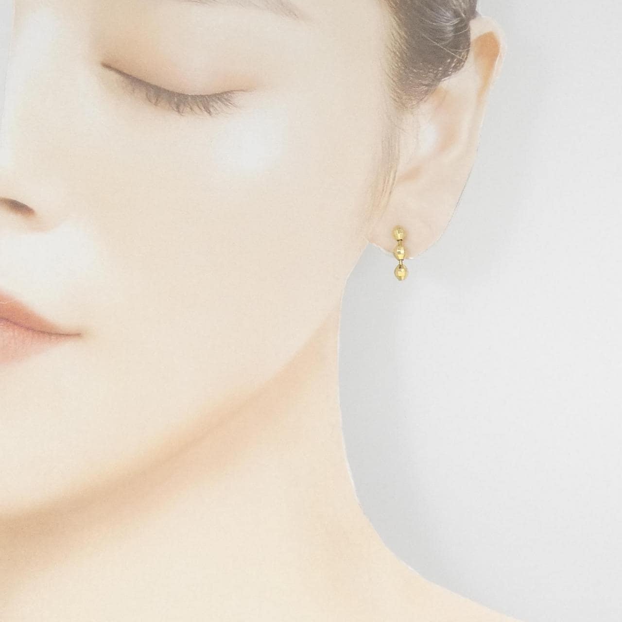 K18YG earrings