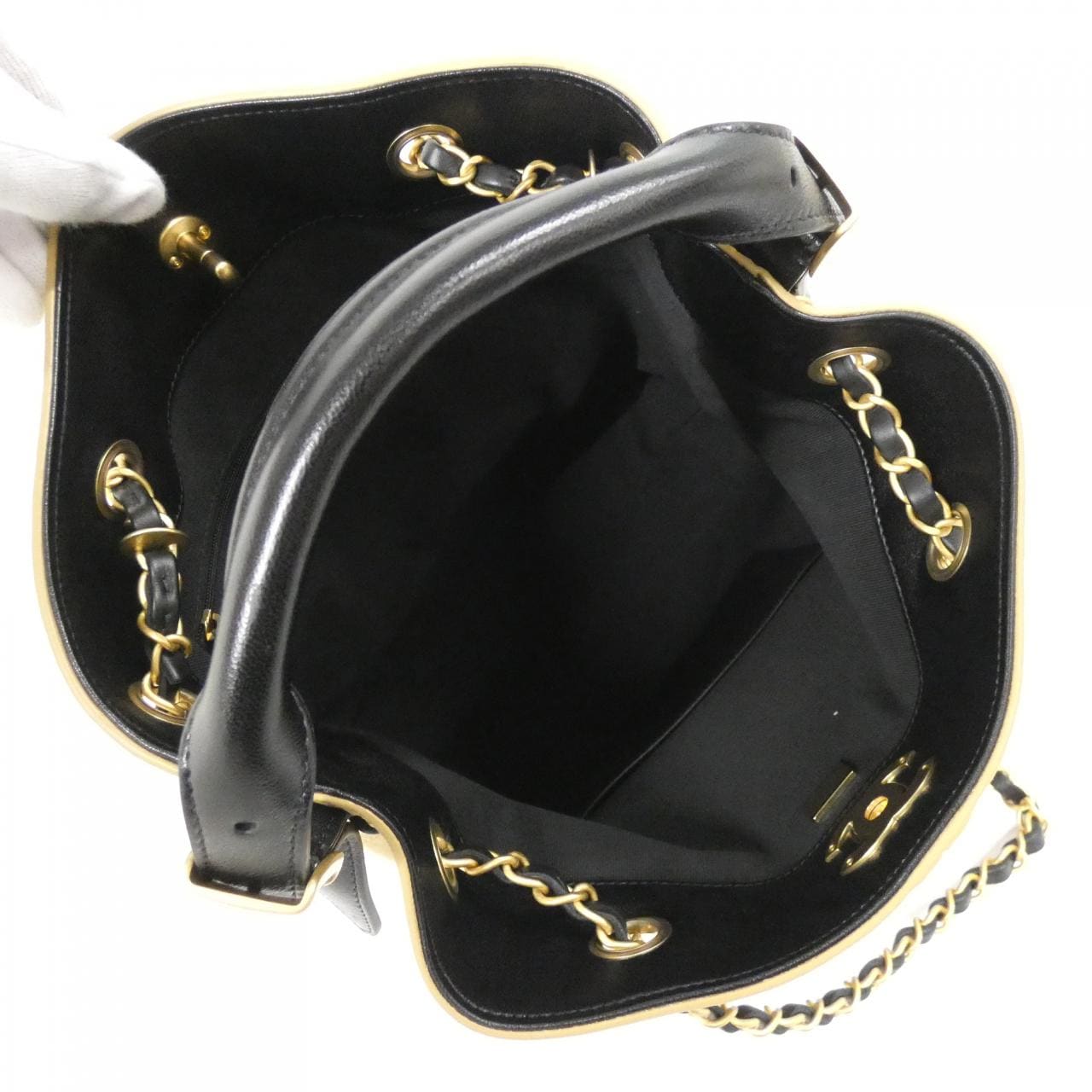 【未使用品】シャネル AS5636 バッグ