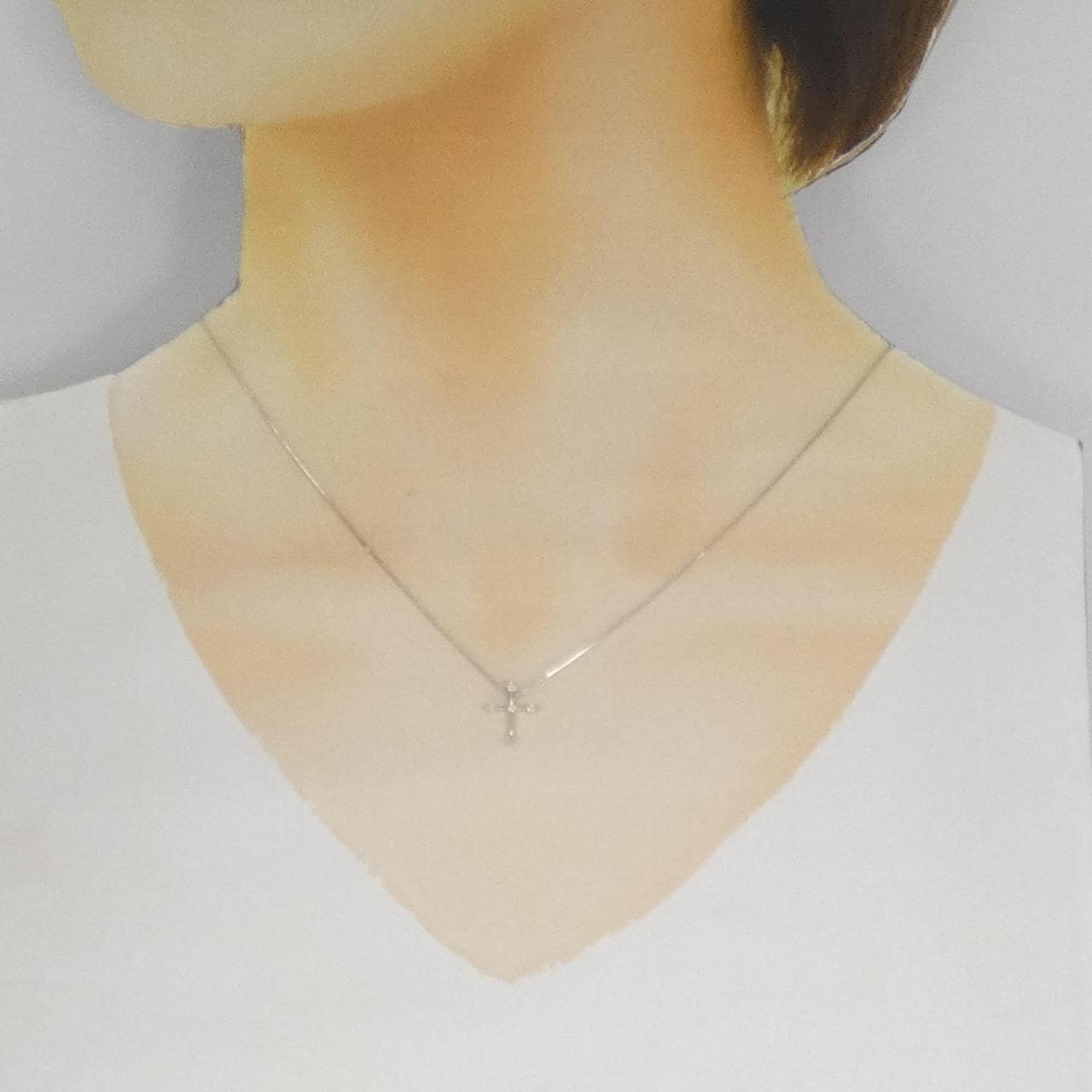 K10WG クロス ダイヤモンド ネックレス 0.07CT