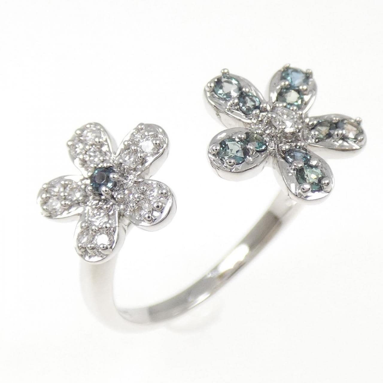 K18WG フラワー アレキサンドライト リング 0.29CT