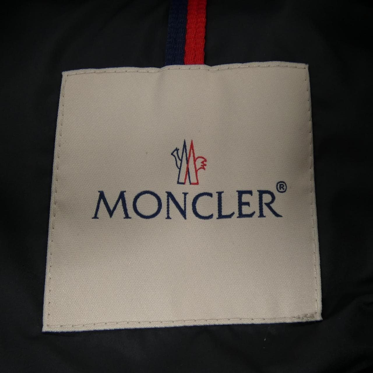 モンクレール MONCLER ダウンジャケット