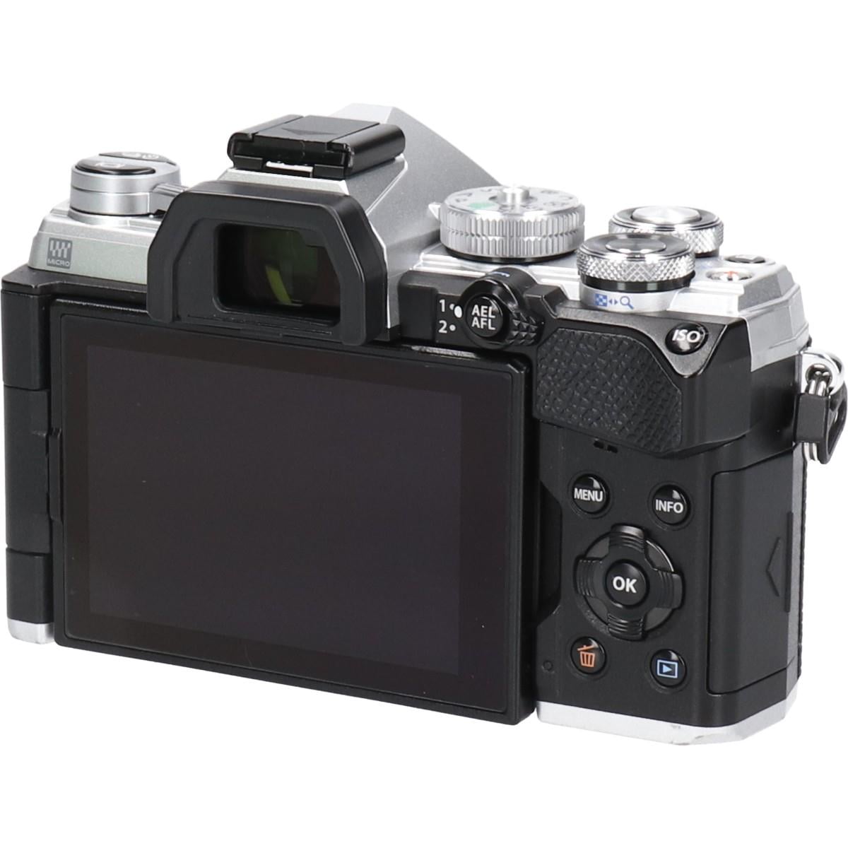 Ｅ－Ｍ５　ＭＡＲＫ　ＩＩＩ　シルバー