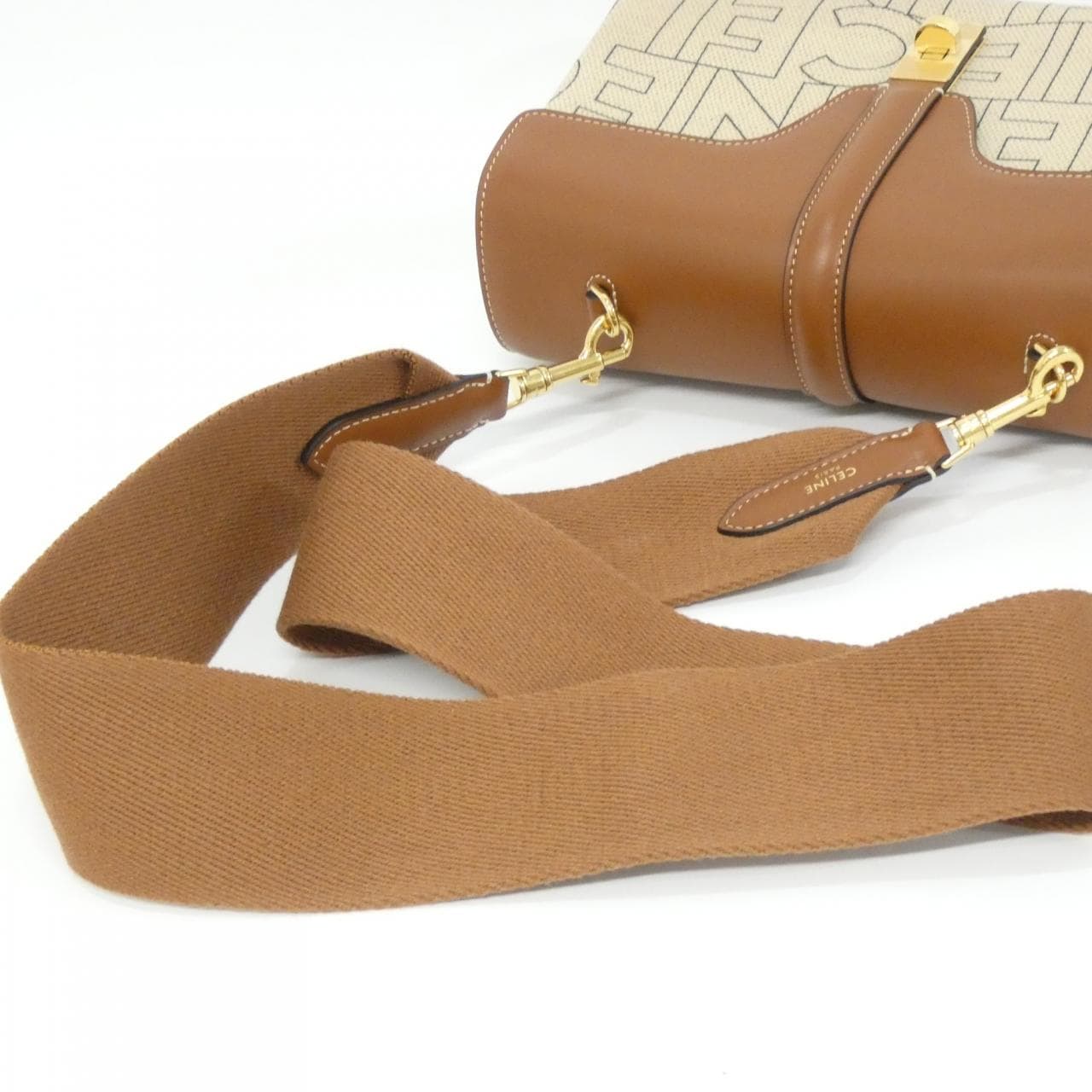 【新品】セリーヌ ティーン ソフト16 196852ERG ショルダーバッグ