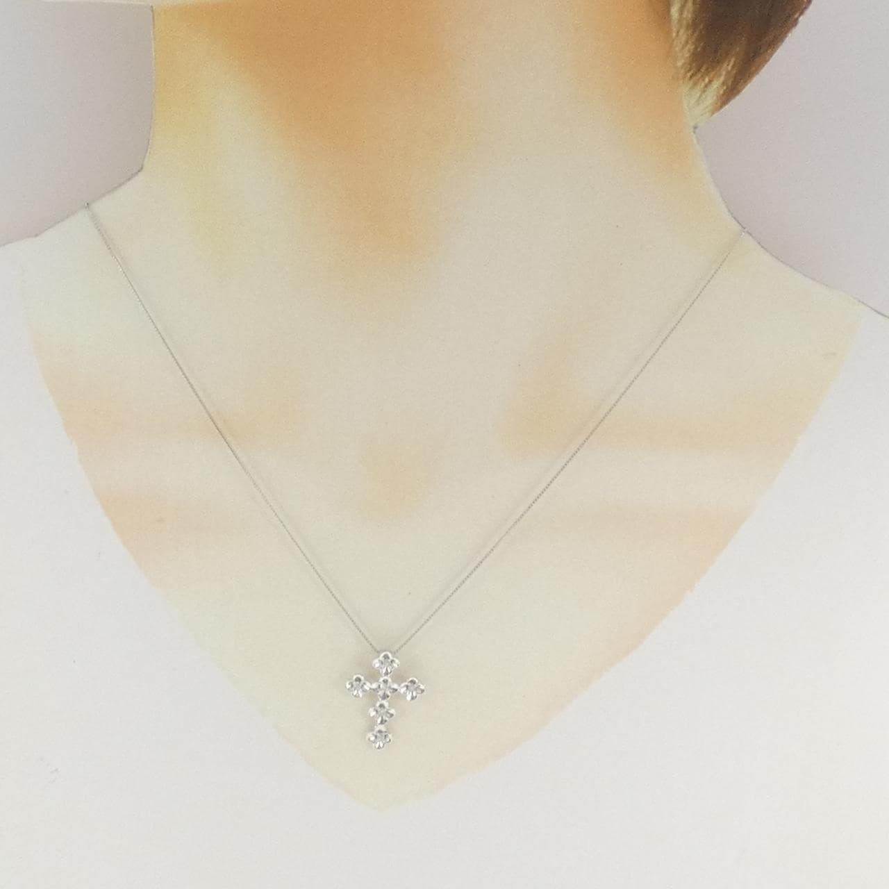 K18WG フラワー×クロス ダイヤモンド ネックレス 0.10CT