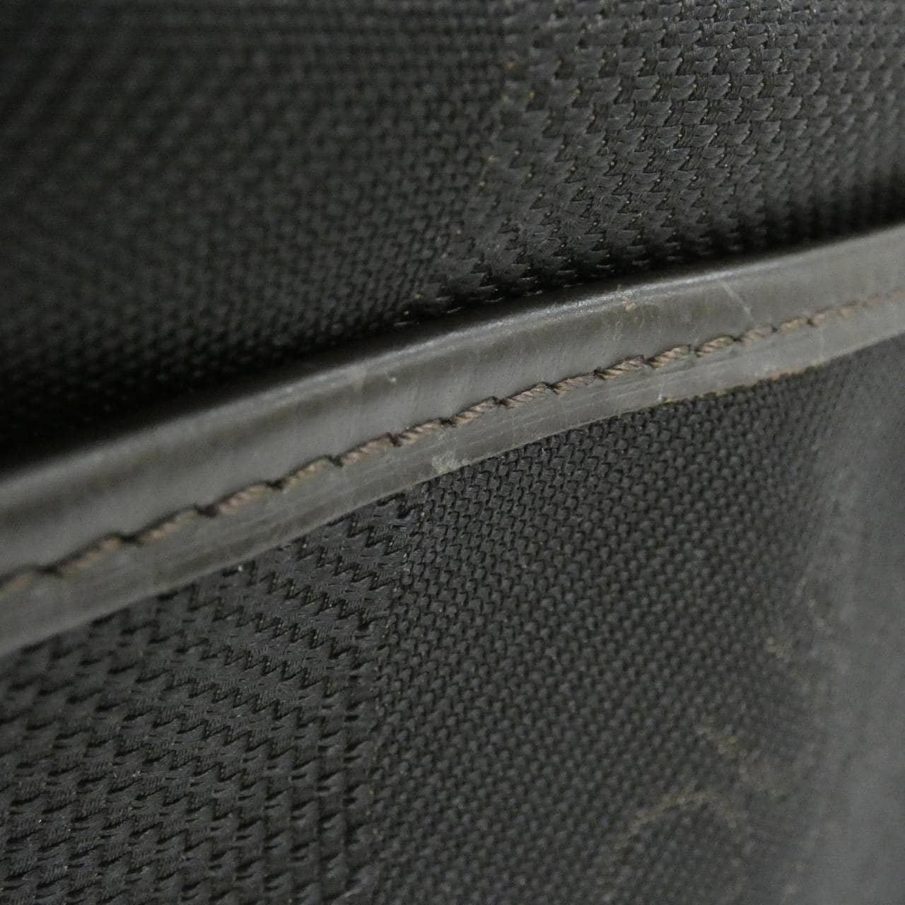 LOUIS VUITTON Damier Jean Acrobat M93620 包