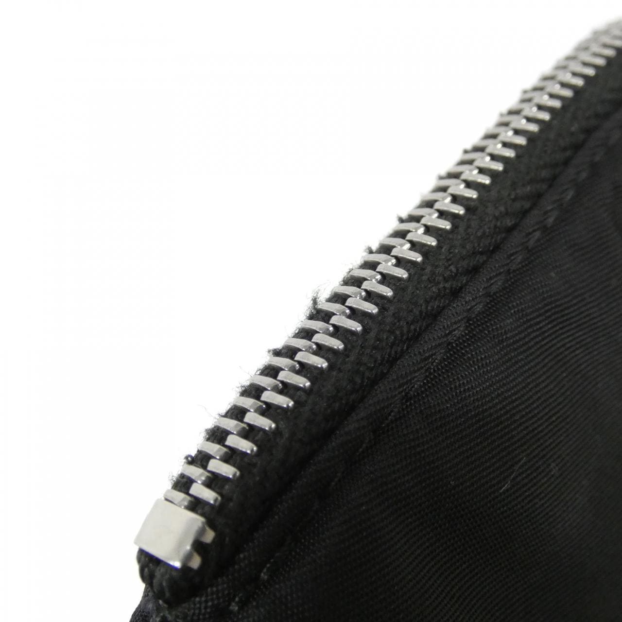 プラダ 2TT091 ポーチ