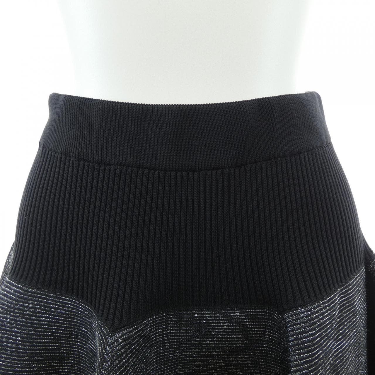 シーエフシーエル CFCL スカート