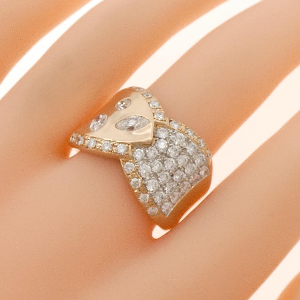 サザンクロス ダイヤモンド リング 1.62CT