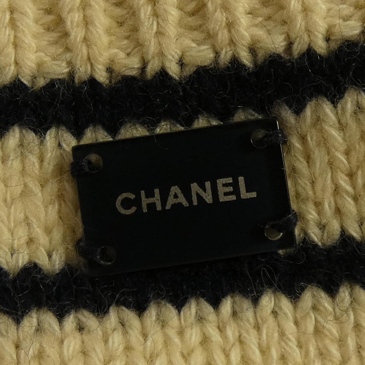 【ヴィンテージ】シャネル CHANEL P21039V01301 03P カーディガン