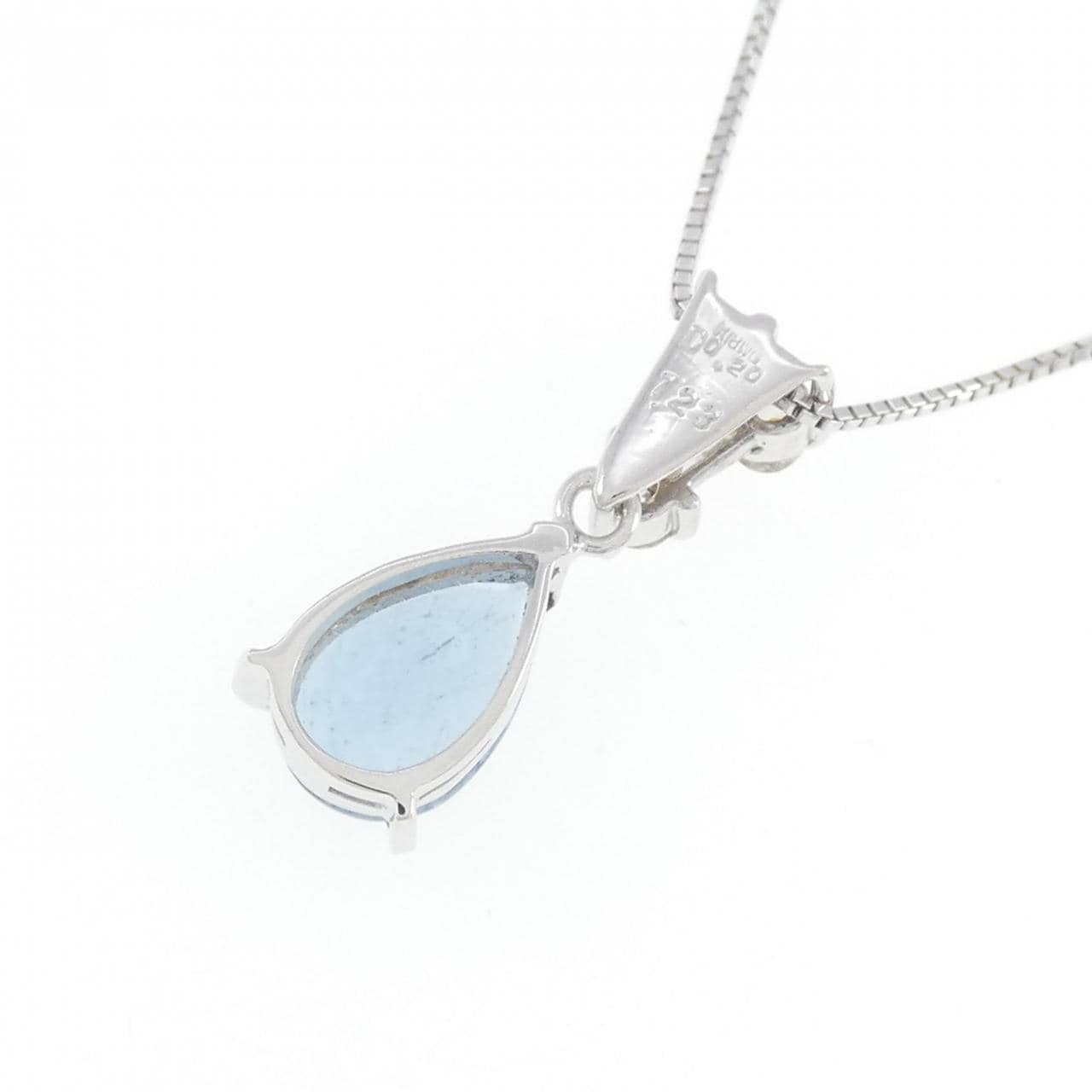 K18WG Aquamarine necklace 1.23CT